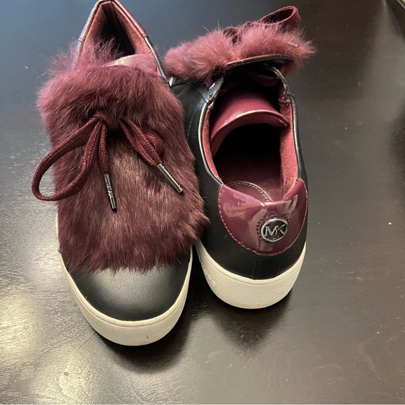- Black leather and burgundy fur embellished sneakers - Picture 2 of 14